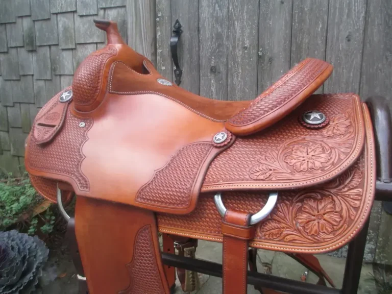 Reining Saddles Where Precision Meets Performance in Western Riding