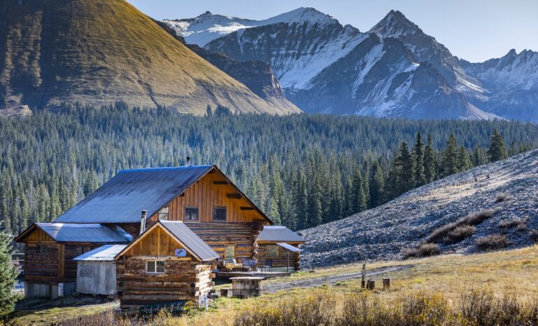 Eco-Friendly Huts Nurturing Nature’s Harmony